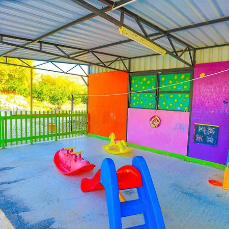 Georgios Rafaela * Polis