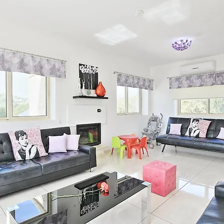 Georgios Rafaela וילה