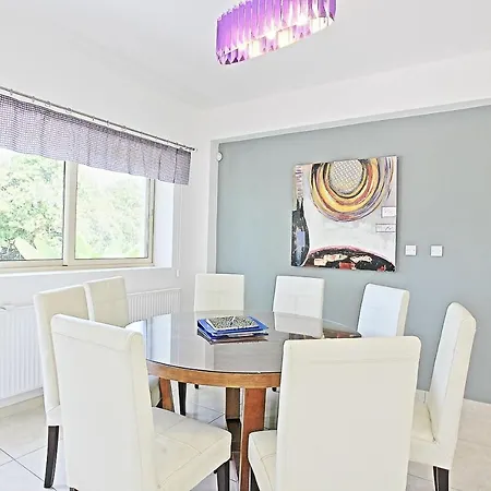 Georgios Rafaela * Polis