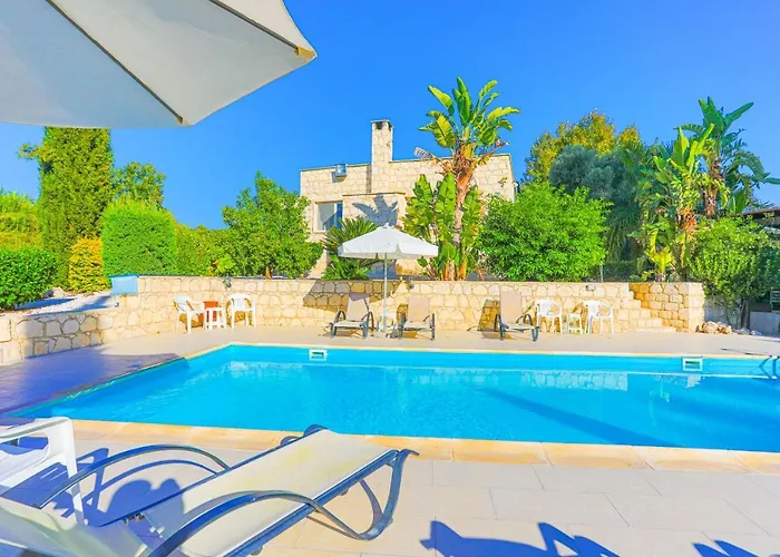 Georgios Rafaela Villa