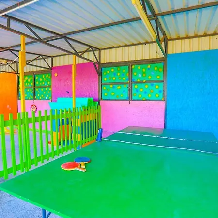 Georgios Rafaela Willa Polis